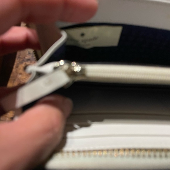 Kate Spade wallet, zipper enclosure - Picture 13 of 16